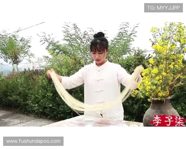 兰州牛肉面与足球明星的美味碰撞探索运动员的饮食文化与健康之道 兰州牛肉面与足球明星的美味碰撞探索运动员的饮食文化与健康之道